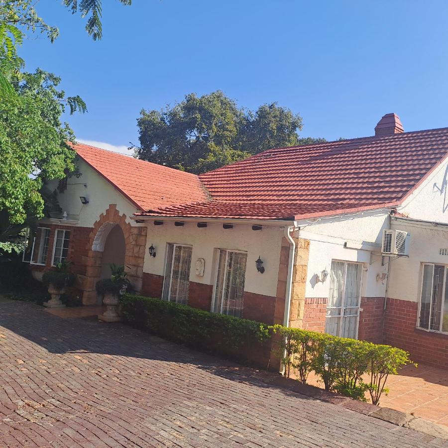 Moonlight Guesthouse Pretoria-Noord Exterior foto