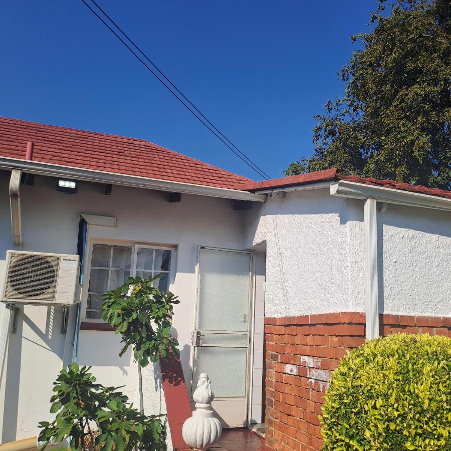Moonlight Guesthouse Pretoria-Noord Exterior foto