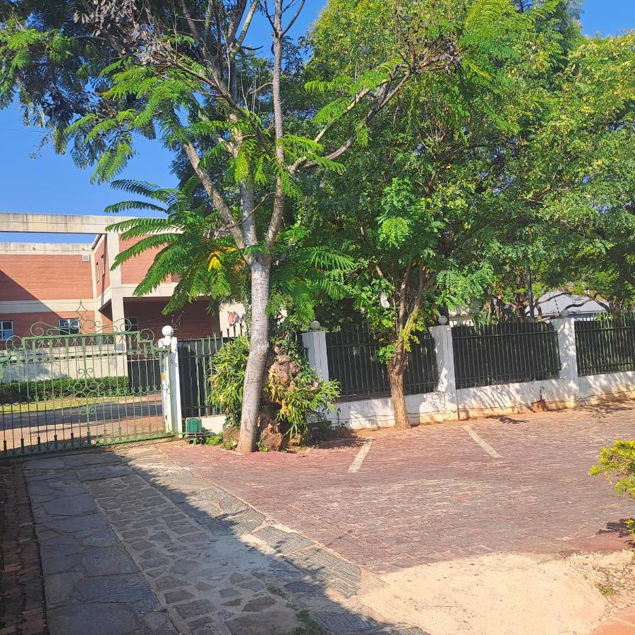 Moonlight Guesthouse Pretoria-Noord Exterior foto
