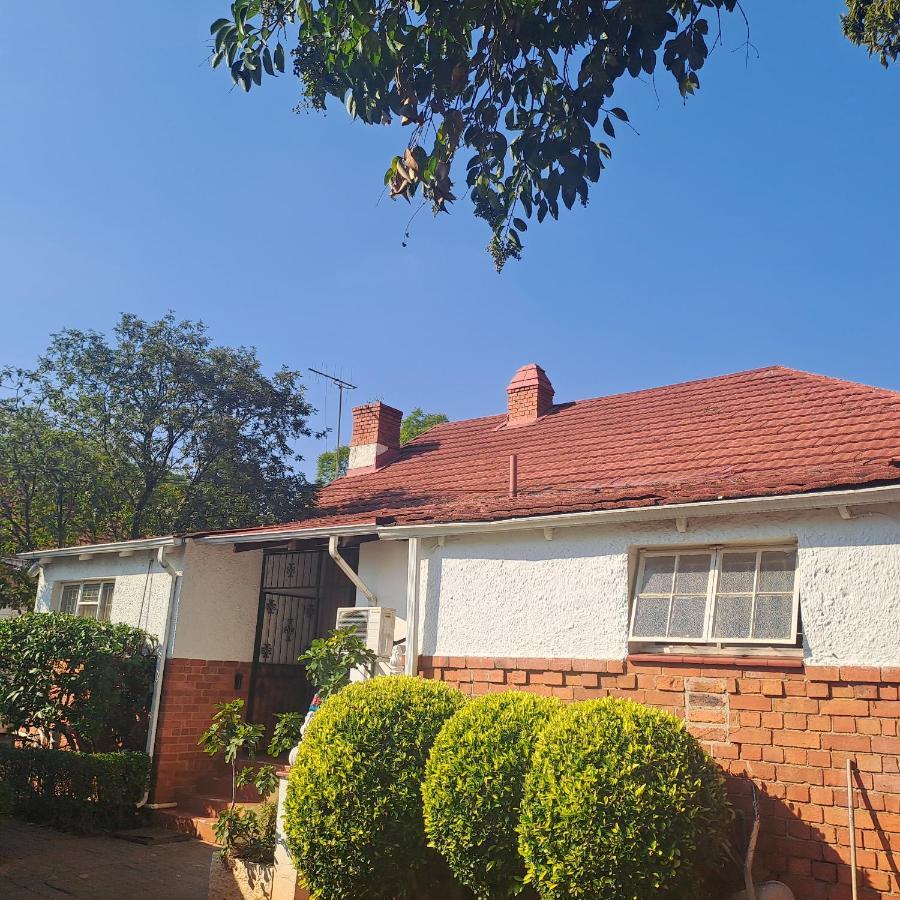 Moonlight Guesthouse Pretoria-Noord Exterior foto